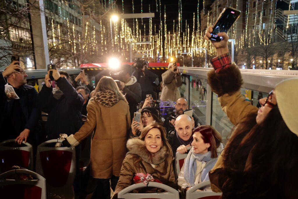 presentación del bus de la navidad en zaragoza