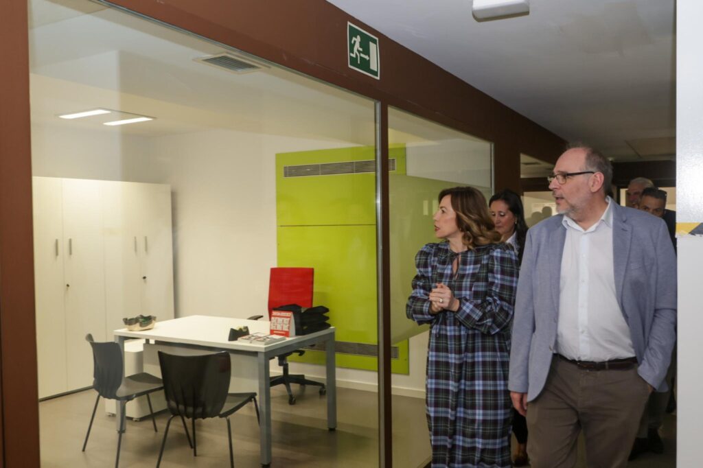 reapertura las armas